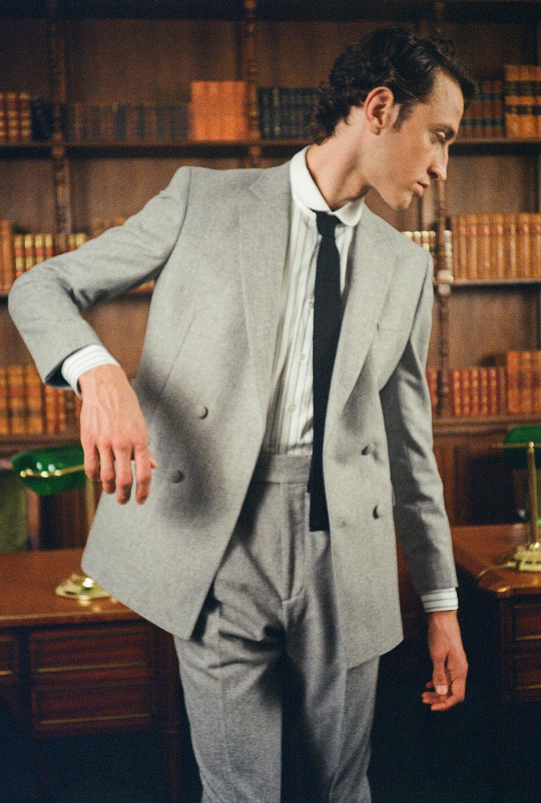 SUIT GIFT CARD