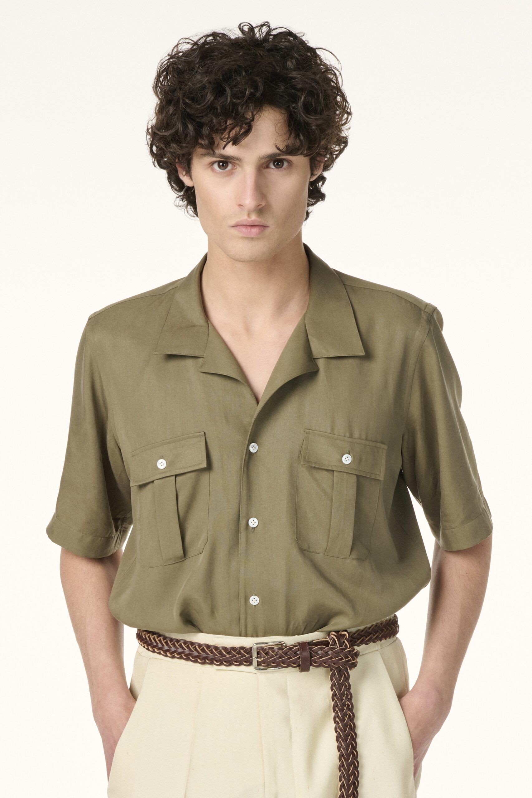 Tailor-made Military Shirt in Khaki Tencel | Rives Paris © /4