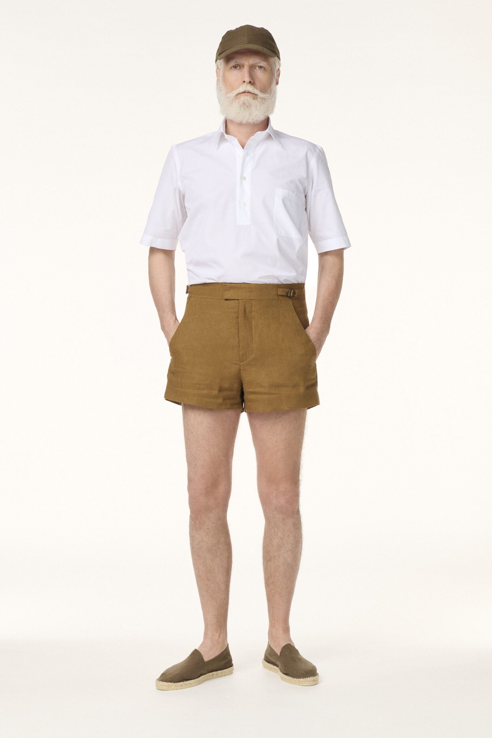 Tailor-made shorts in Tabac Clair linen | Rives Paris ©.