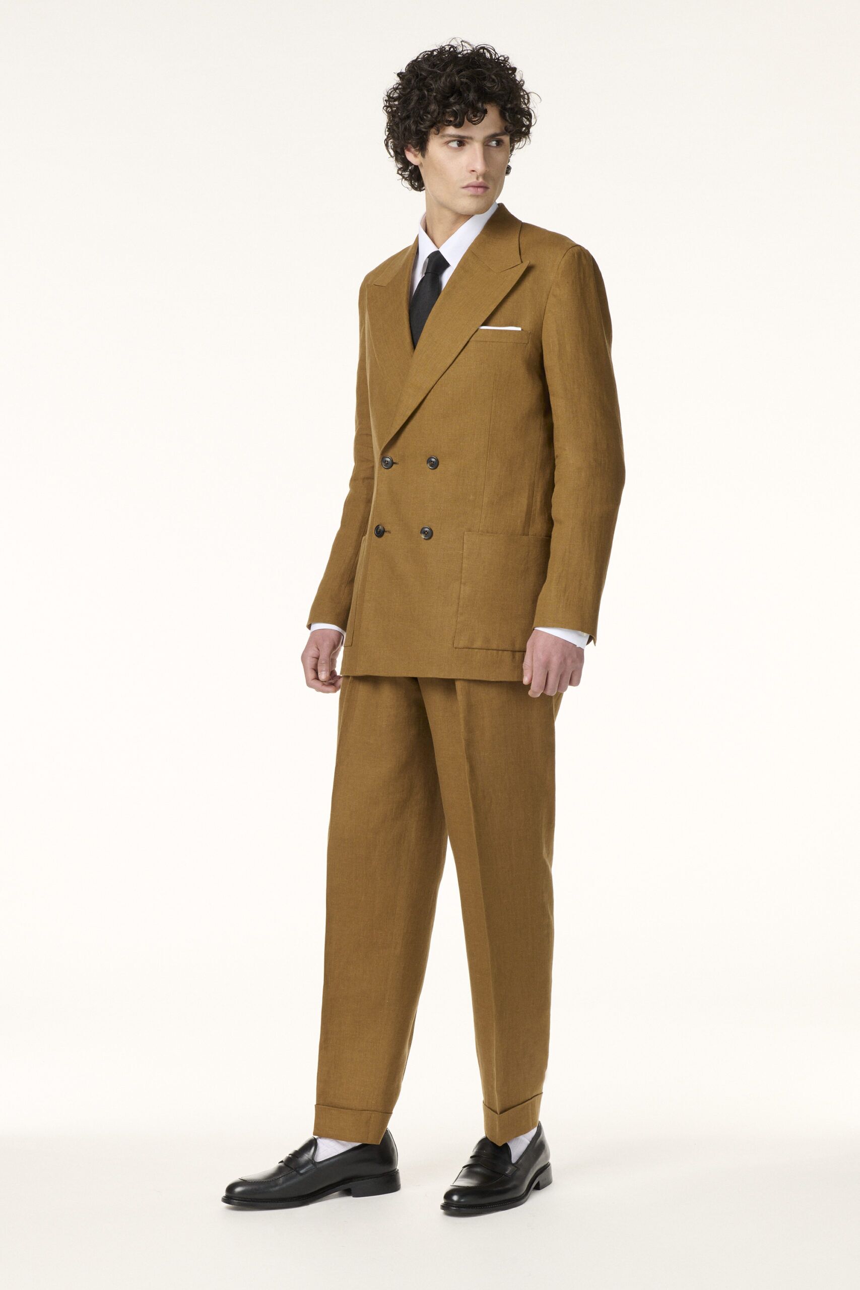 Costume Croisé Sur-Mesure en Lin Tabac Clair | Rives Paris © /2