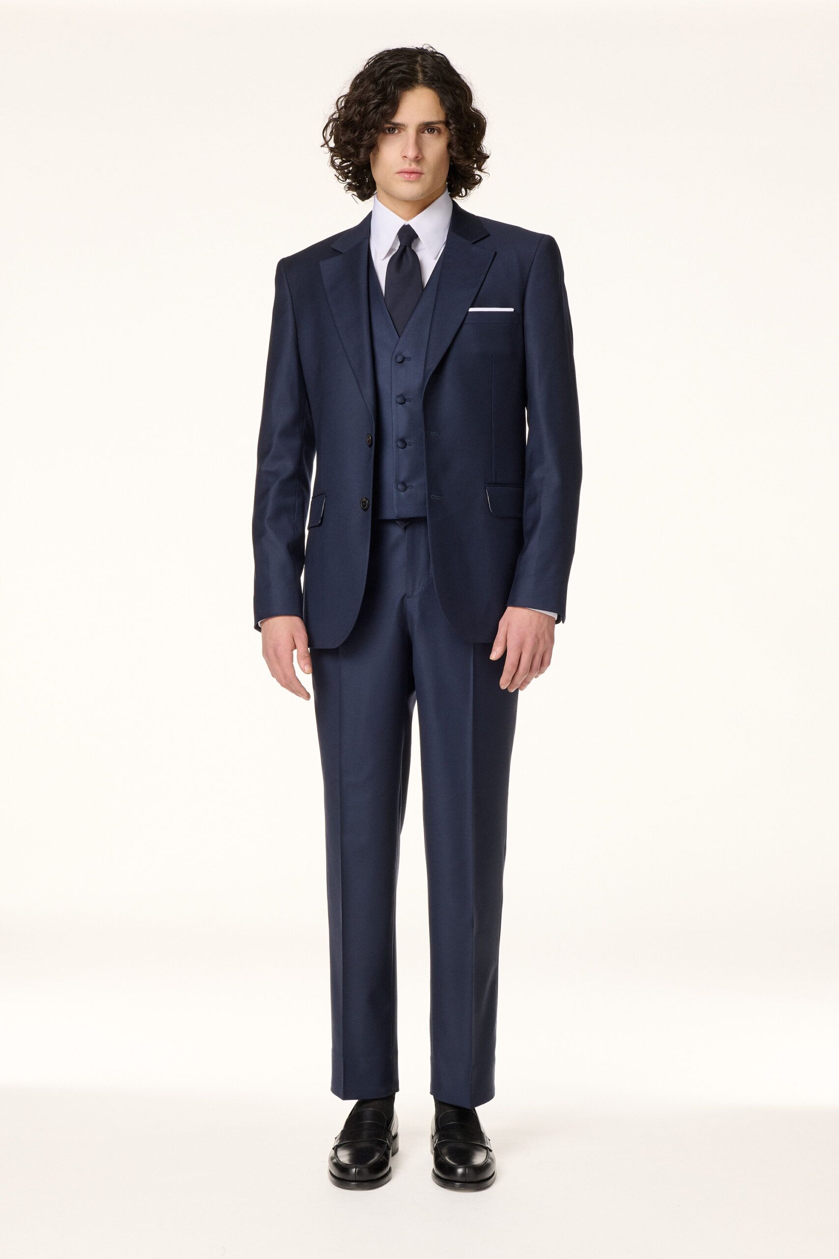 Costume 3 pièces bleu marine