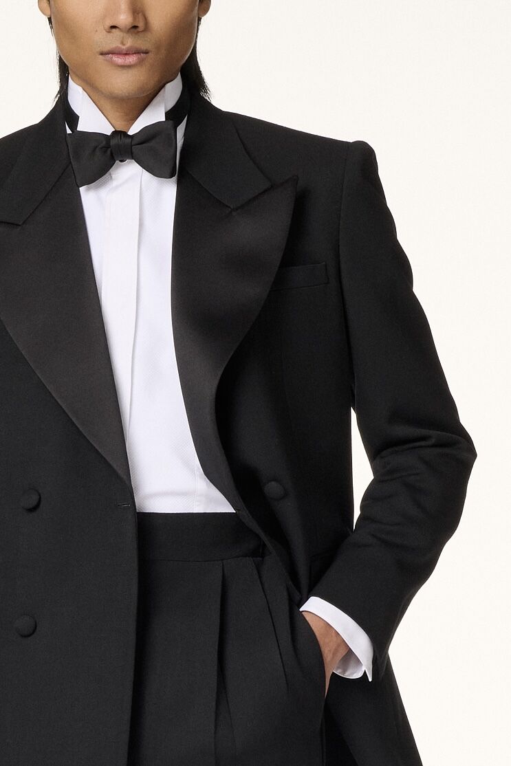BLACK BOW TIE